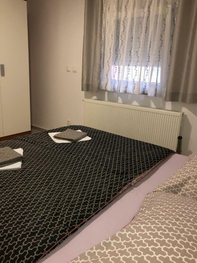 Apartmans And Rooms "Slavica" نوفاليا المظهر الخارجي الصورة