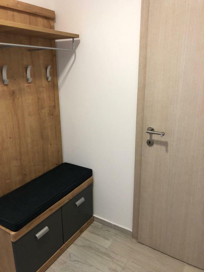 Apartmans And Rooms "Slavica" نوفاليا المظهر الخارجي الصورة
