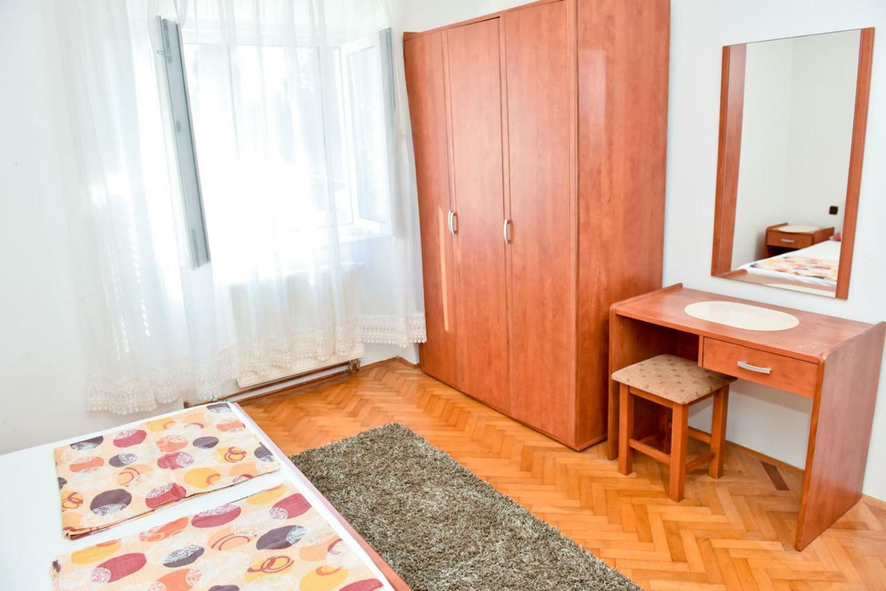 Apartmans And Rooms "Slavica" نوفاليا المظهر الخارجي الصورة