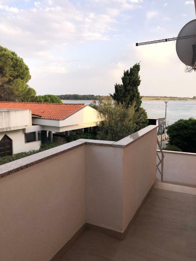 Apartmans And Rooms "Slavica" نوفاليا المظهر الخارجي الصورة
